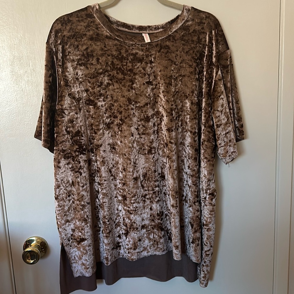 Crushed velvet tee